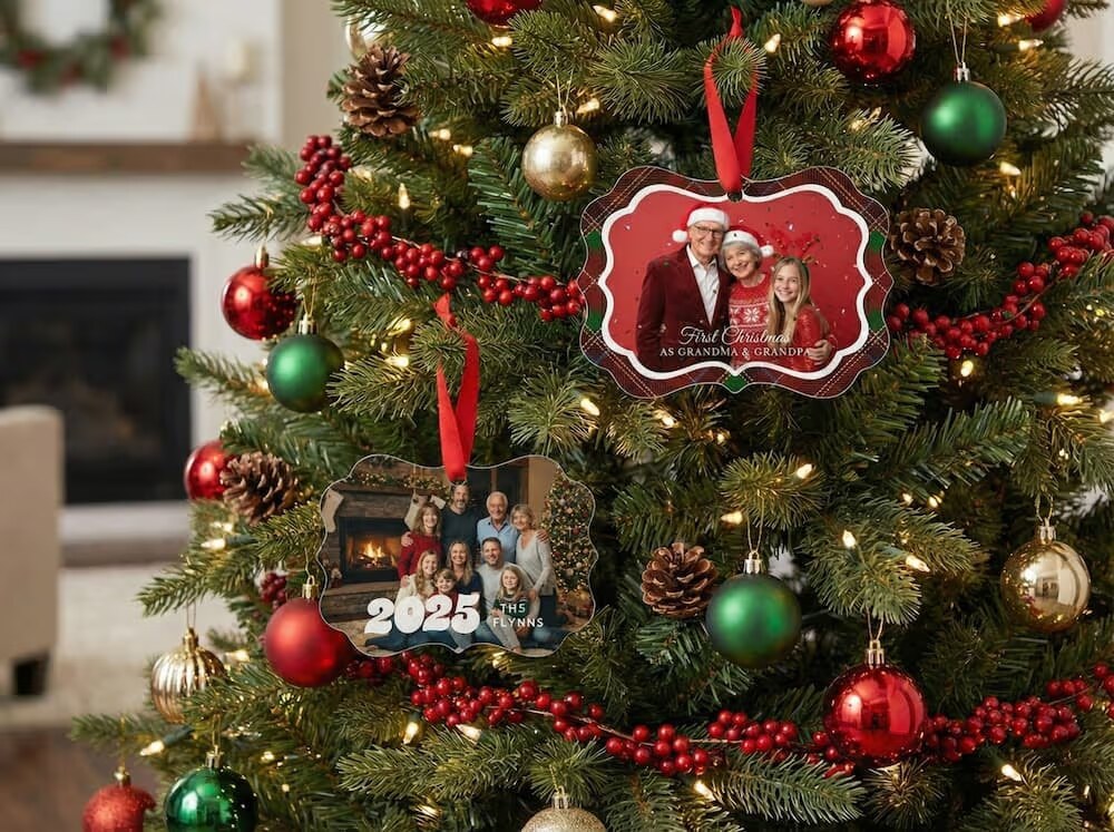 Family portrait on a Christmas ornament